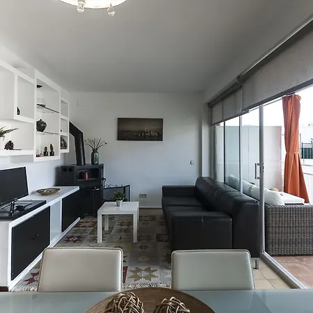 Apartment Lets Holidays With Terrace Near Tossa de Mar